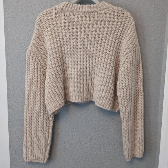 Garage cropped fuzzy cream sweater - Picture 2 of 3